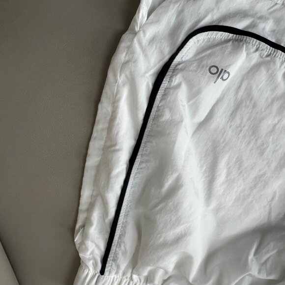 Alo yoga Women's white casual sportswear set with sun protection - Picture 8 of 10